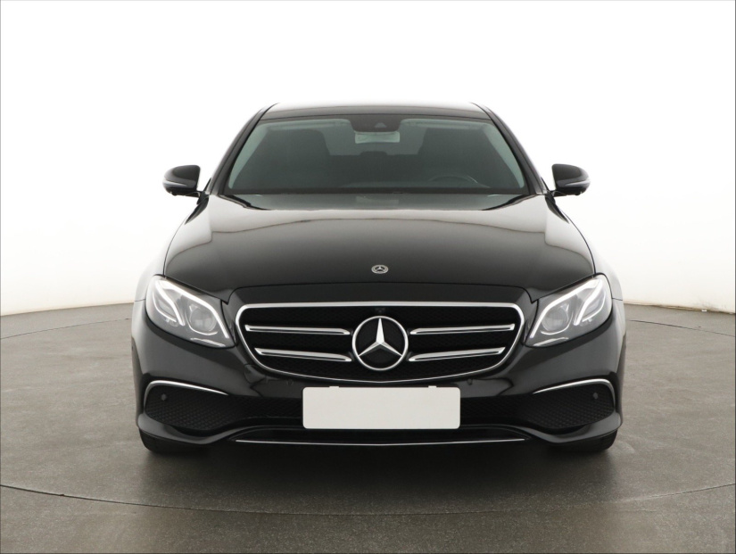 Mercedes-Benz E, 2019