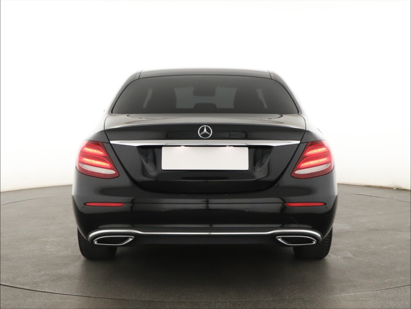 Mercedes-Benz E, 2019