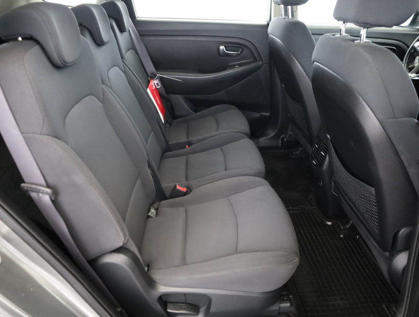 Kia Carens, 2013