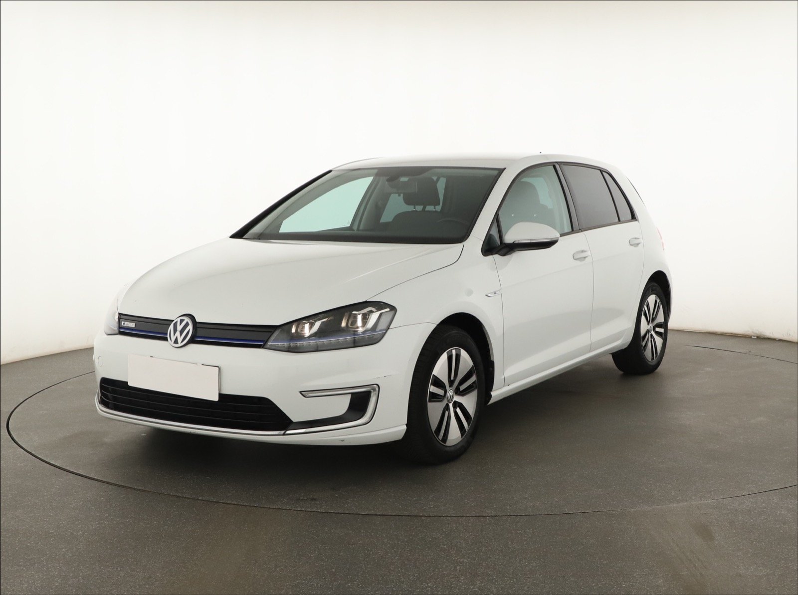 VW e-Golf 20.5 kWh - 25 Ah, 2016, Automat, Serv.kniha 3