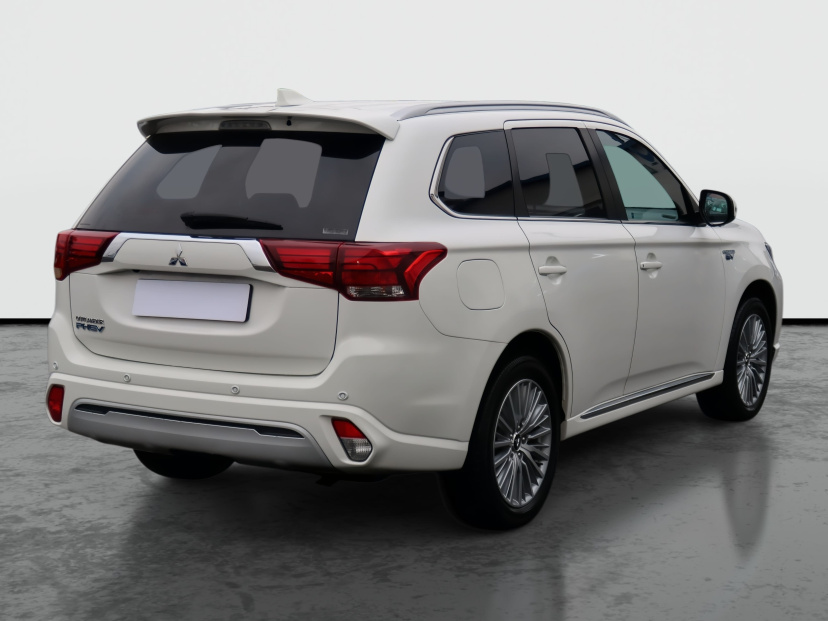 Mitsubishi Outlander, 2021