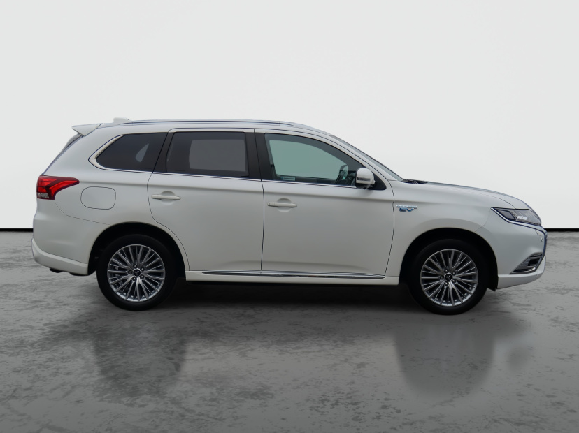 Mitsubishi Outlander, 2021