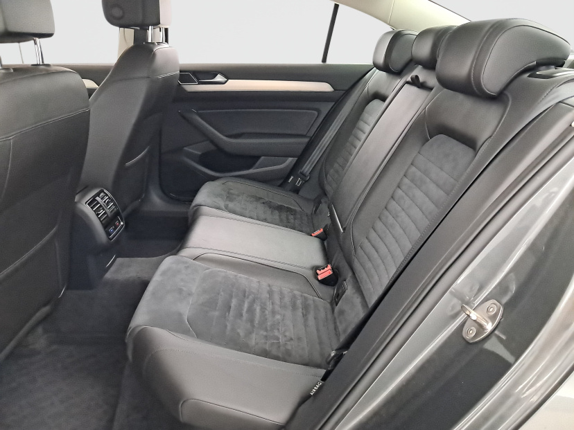 Volkswagen Passat, 2016