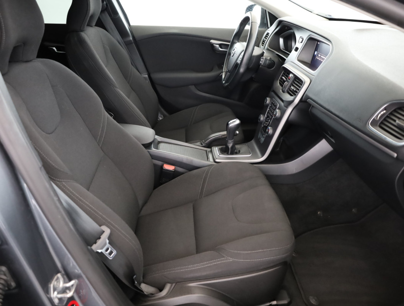 Volvo V40, 2017