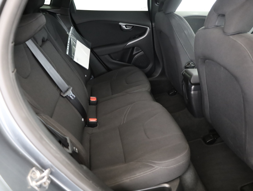 Volvo V40, 2017