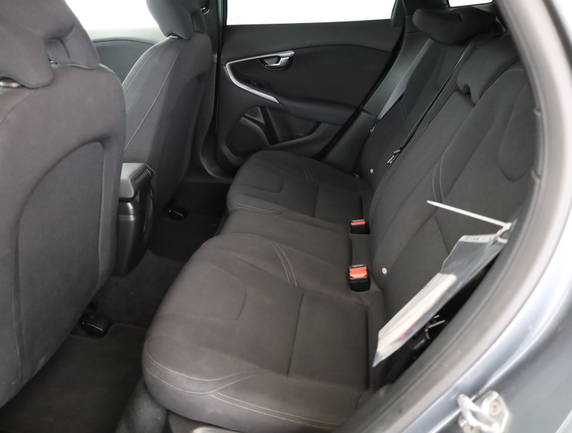 Volvo V40, 2017