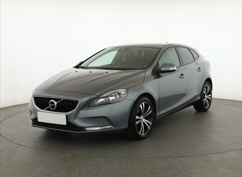 Volvo V40, 2017