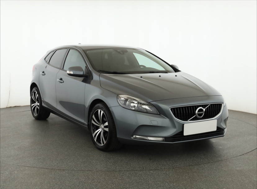 Volvo V40, 2017