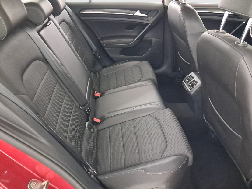 Volkswagen Golf, 2015