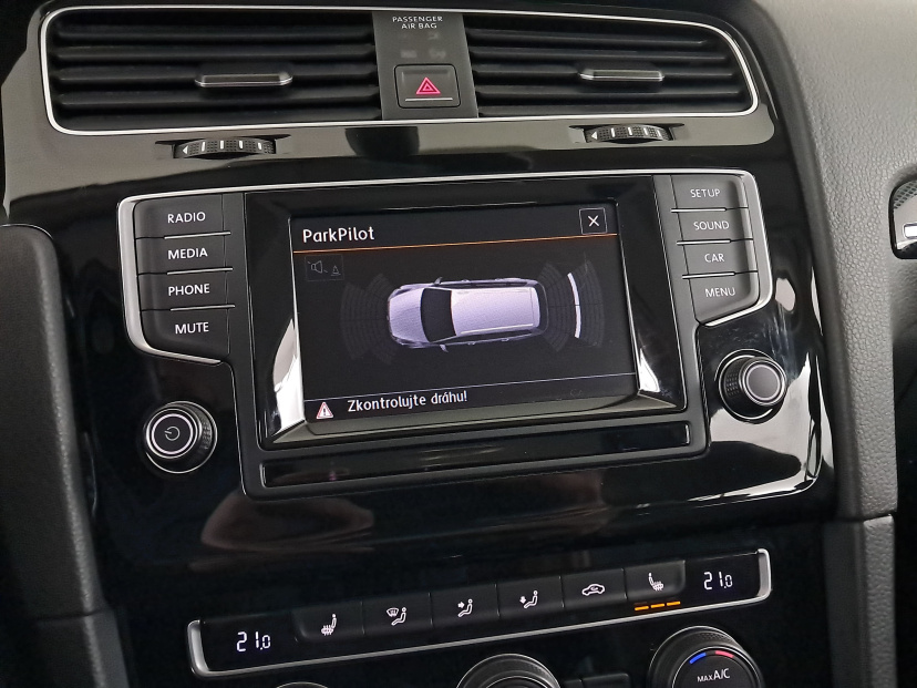 Volkswagen Golf, 2015