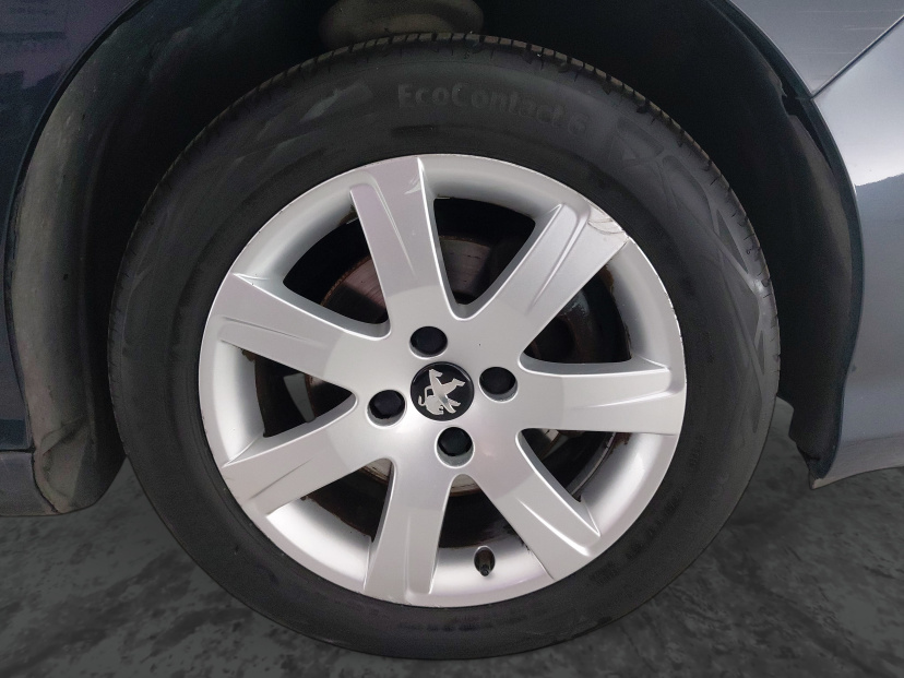 Peugeot 308, 2013