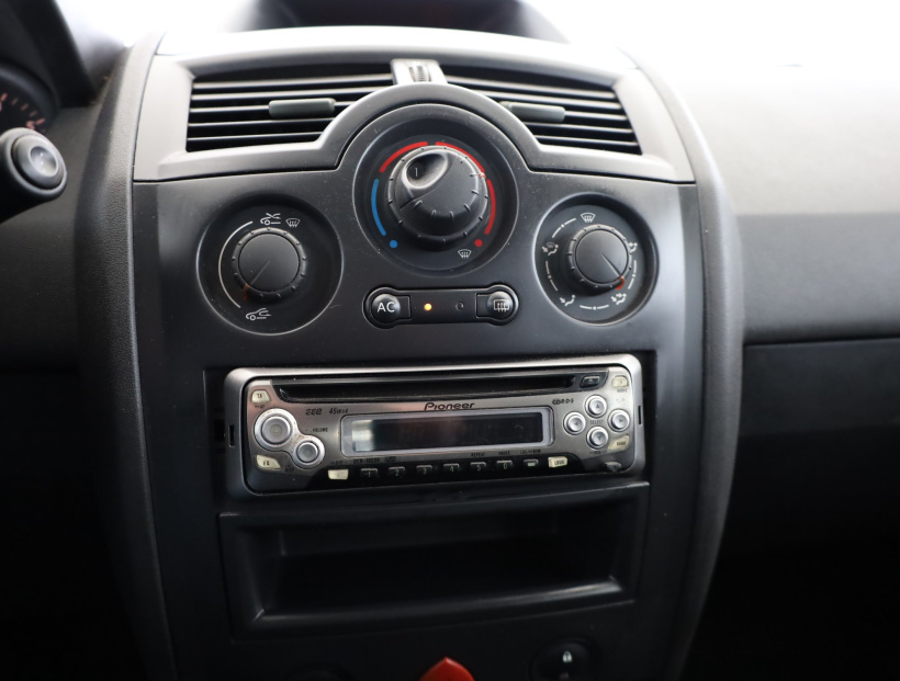 Renault Megane, 2004