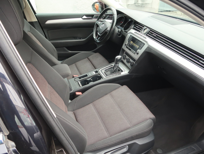 Volkswagen Passat, 2017