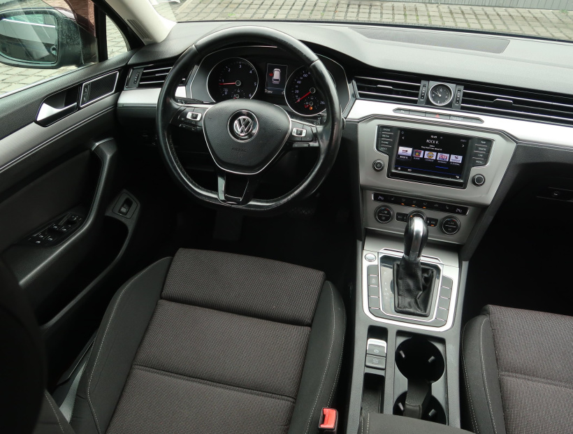 Volkswagen Passat, 2017