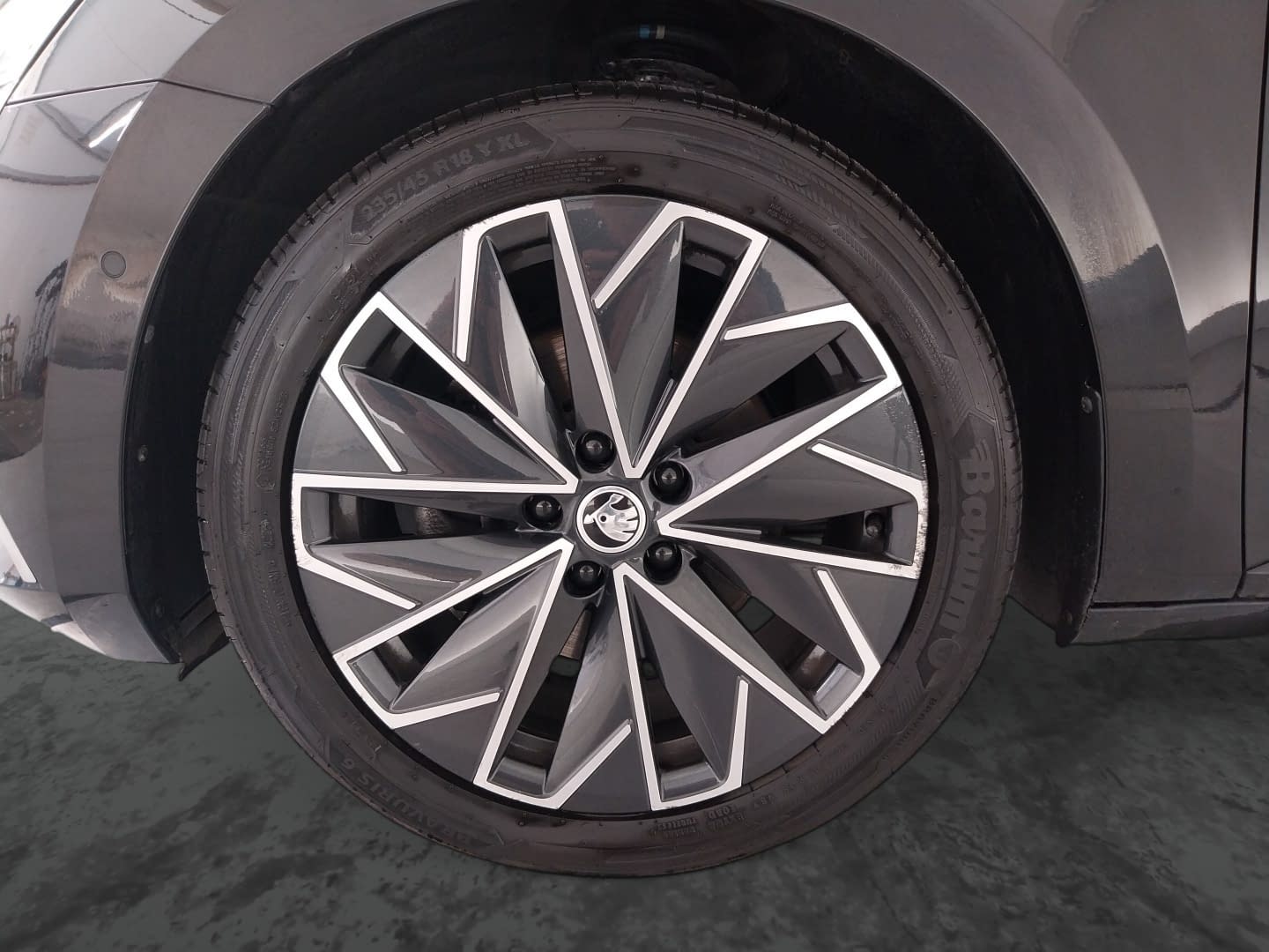 Škoda Superb - 2023