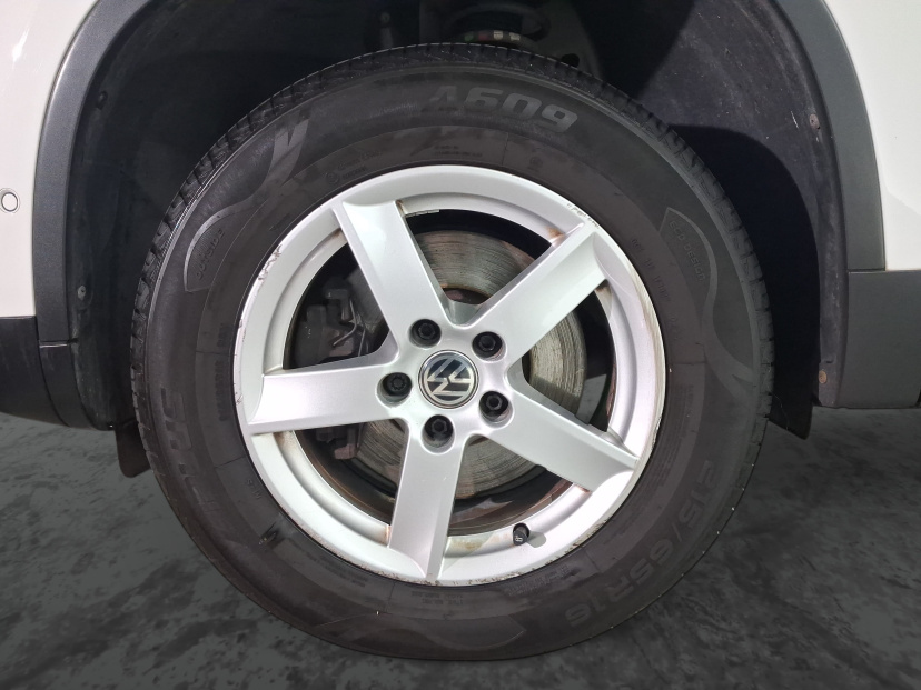 Volkswagen Tiguan, 2014