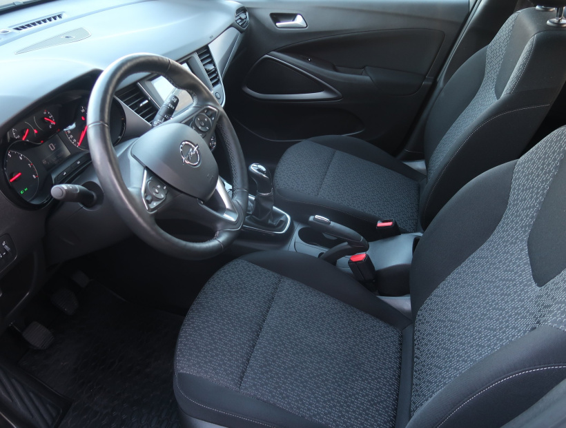 Opel Crossland, 2021