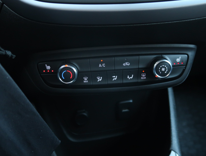 Opel Crossland, 2021