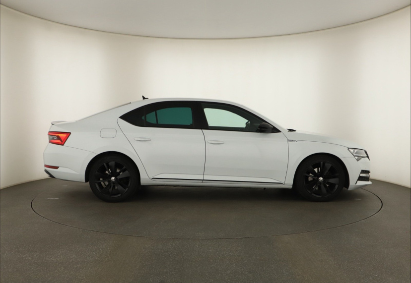 Škoda Superb, 2020