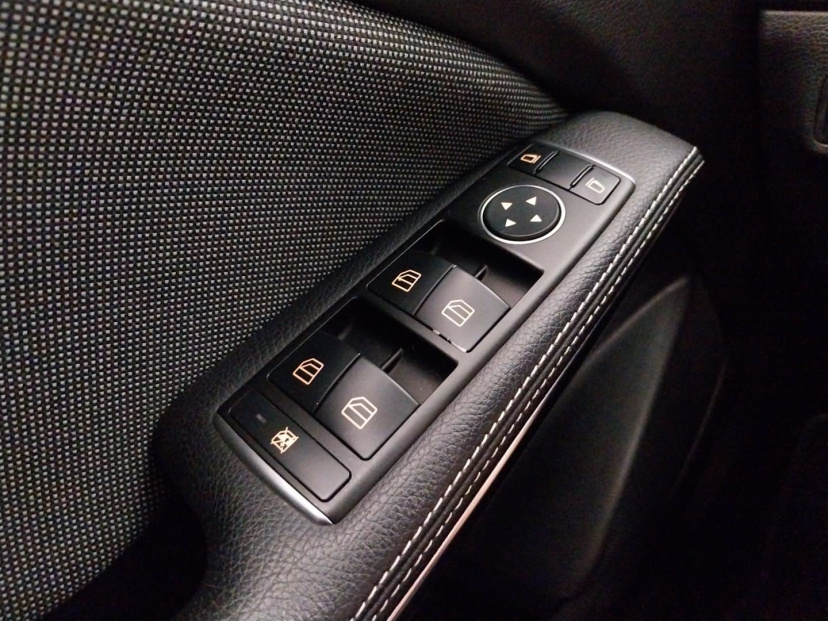 Mercedes-Benz A, 2016