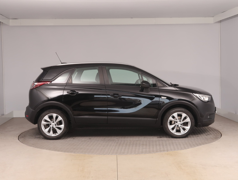 Opel Crossland, 2021