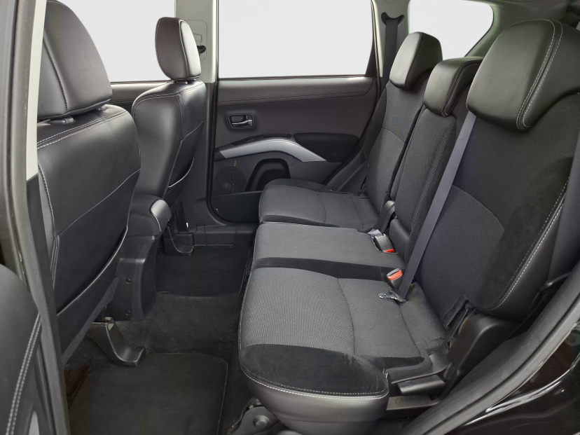 Mitsubishi Outlander, 2011
