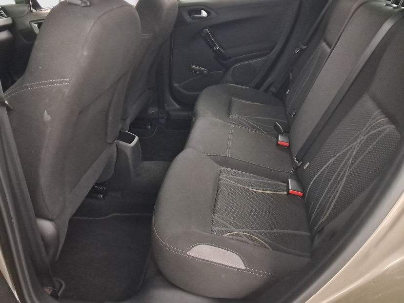 Peugeot 208, 2014