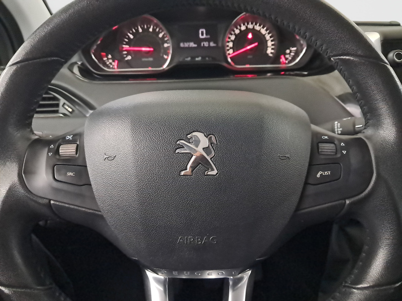 Peugeot 208, 2014