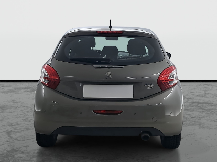 Peugeot 208, 2014