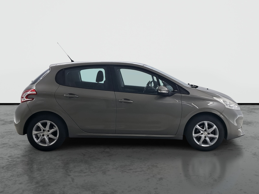 Peugeot 208, 2014
