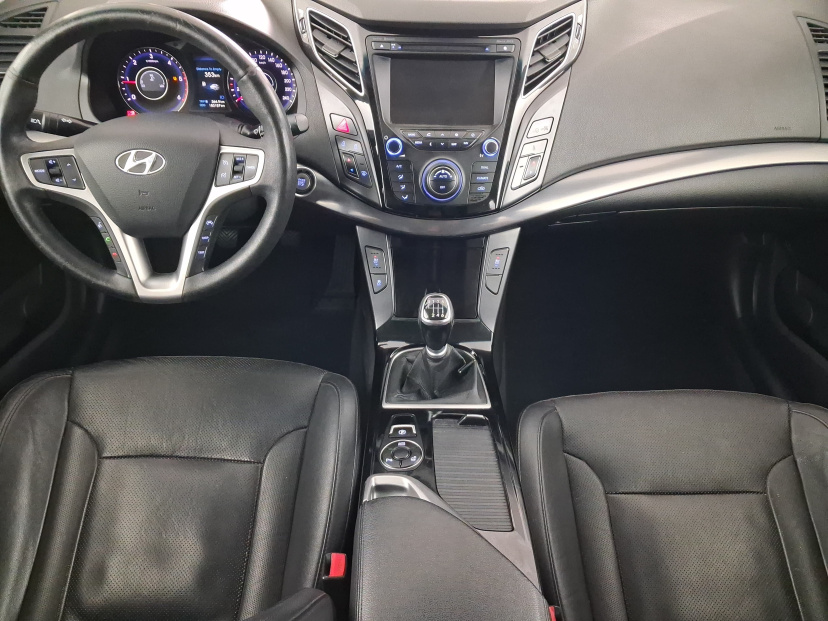 Hyundai i40, 2012