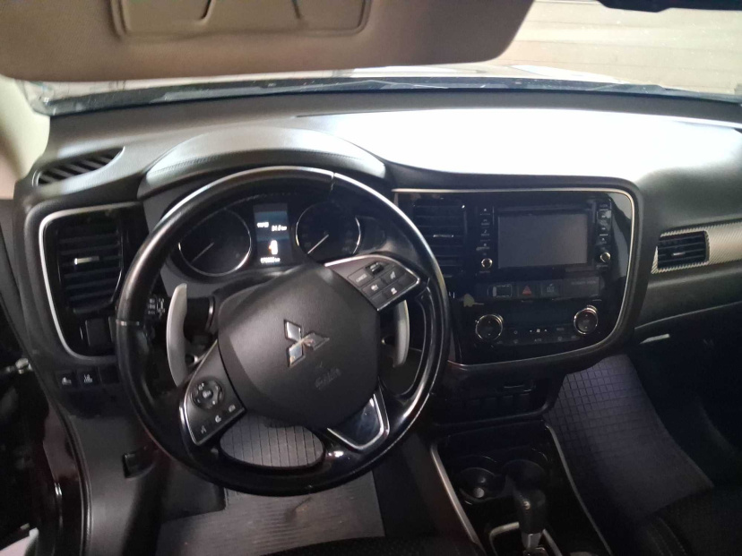 Mitsubishi Outlander, 2017