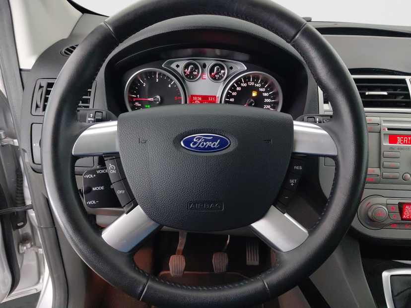 Ford Kuga, 2012