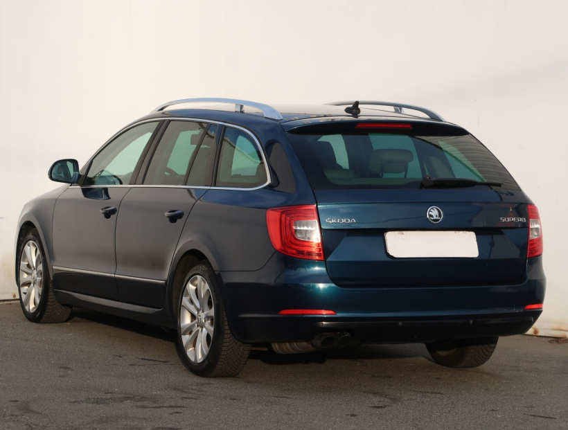 Škoda Superb, 2014