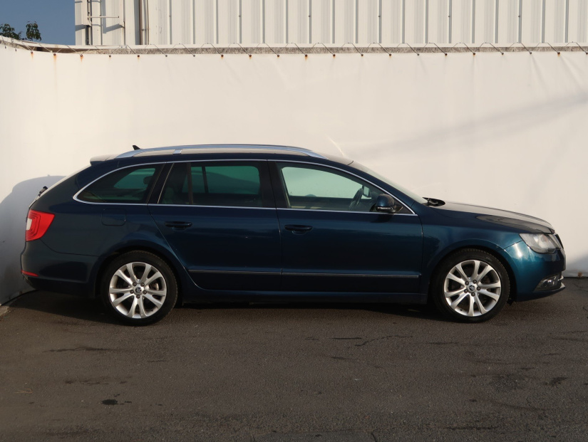 Škoda Superb, 2014