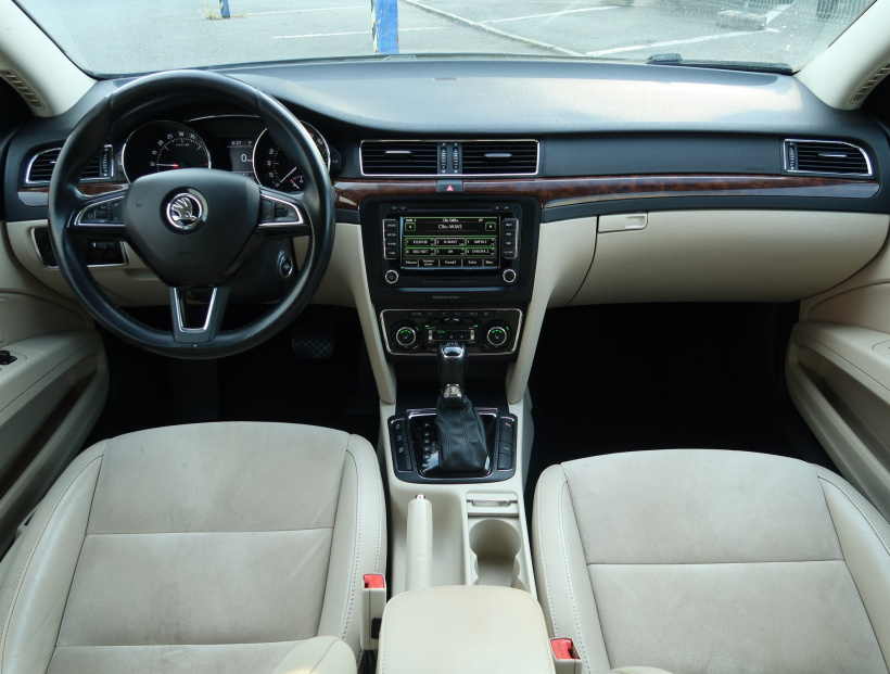 Škoda Superb, 2014