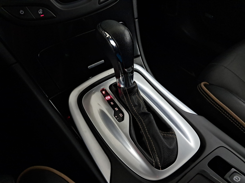 Opel Insignia, 2015