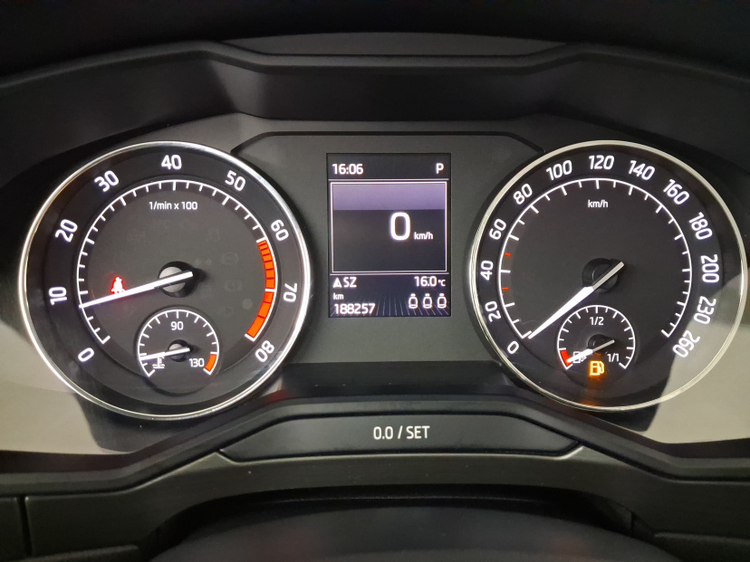 Škoda Superb, 2015