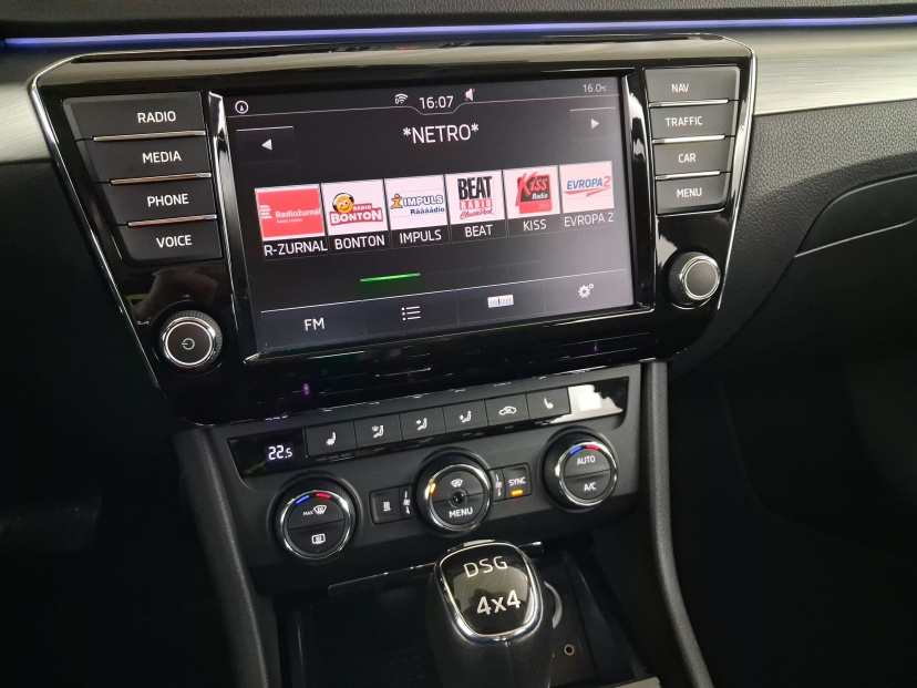 Škoda Superb, 2015