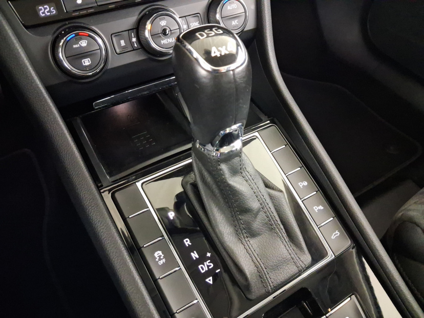 Škoda Superb, 2015