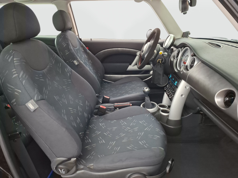 MINI 3-door, 2005