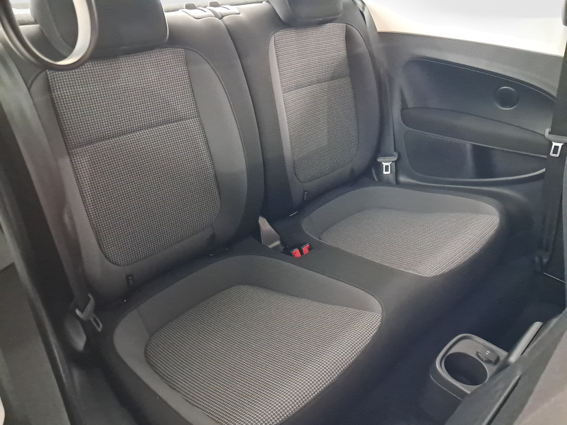 Volkswagen Beetle, 2016