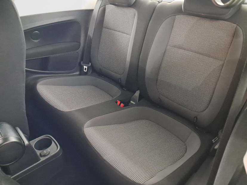 Volkswagen Beetle, 2016