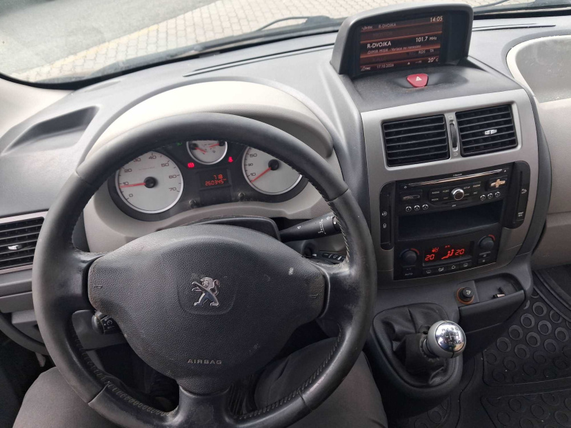 Peugeot Expert, 2012