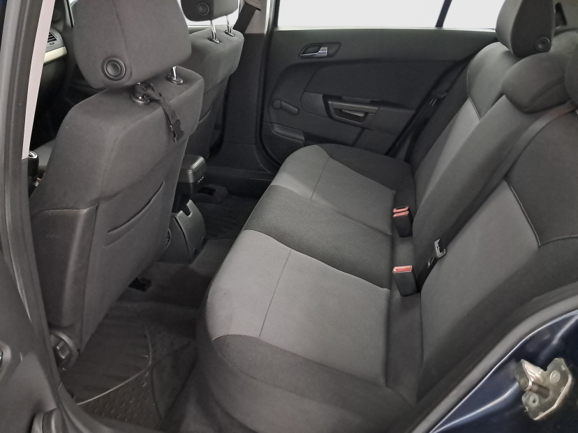 Opel Astra, 2009