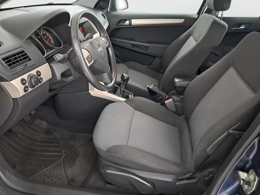 Opel Astra, 2009