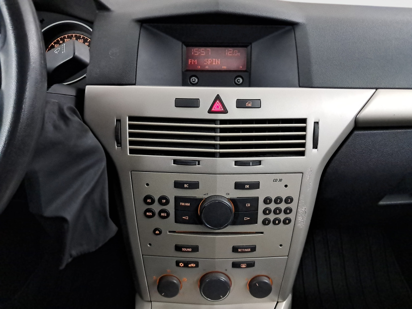 Opel Astra, 2009