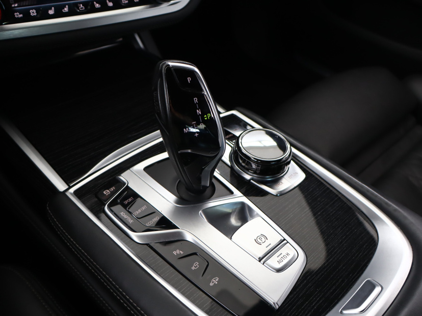 BMW 7, 2017