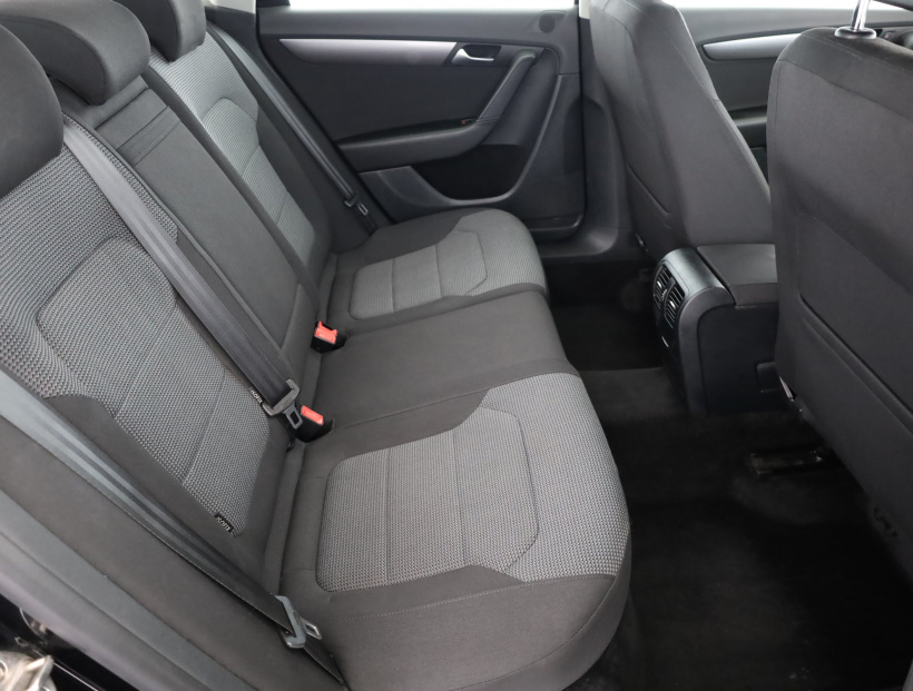 Volkswagen Passat, 2014