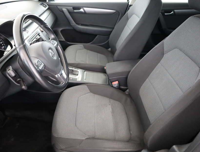 Volkswagen Passat, 2014